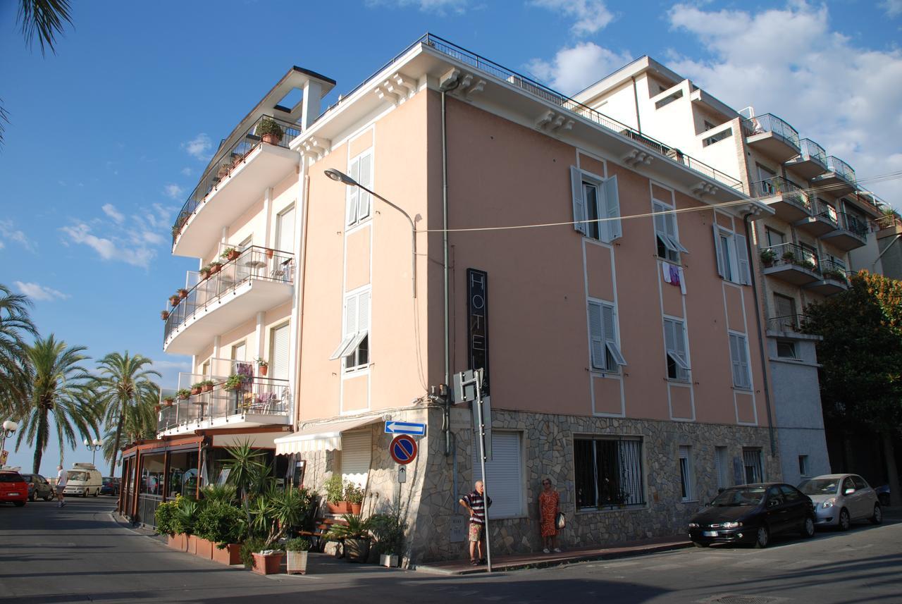 Albium - Hotel Sul Mare 阿尔本加 外观 照片